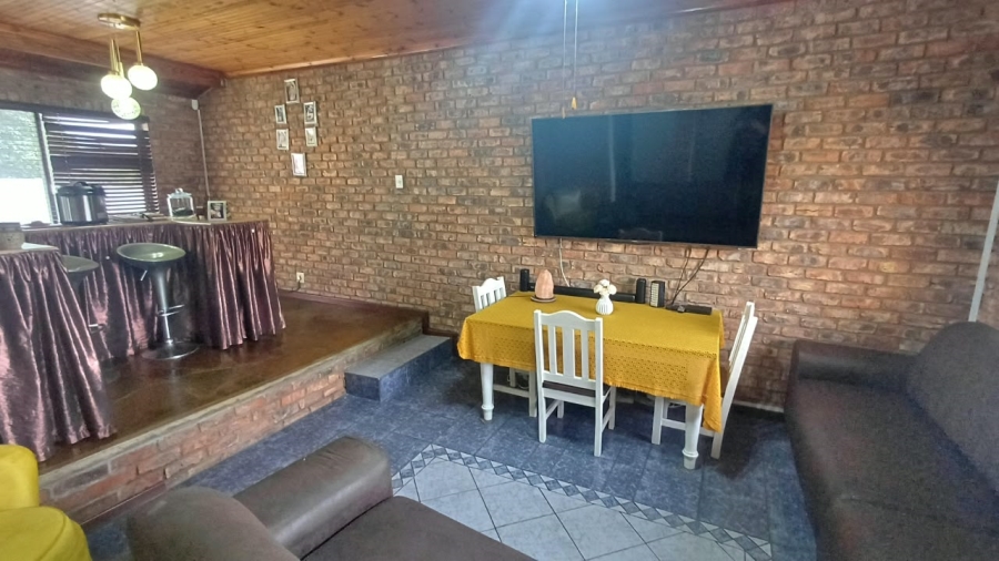 3 Bedroom Property for Sale in Strelitzia Park Eastern Cape
